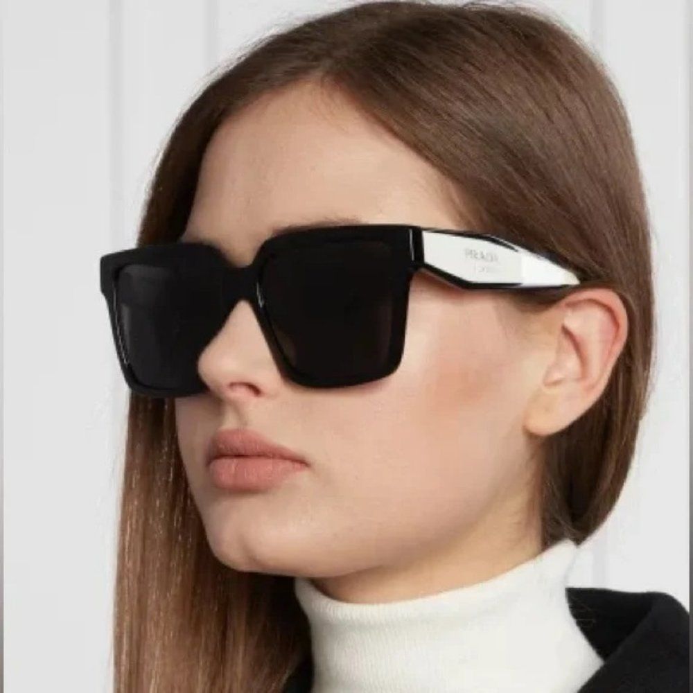 Prada PR24ZS 1AB5S0 Sunglasses Black Dark Grey Square Oversized Women - Picture 3 of 15